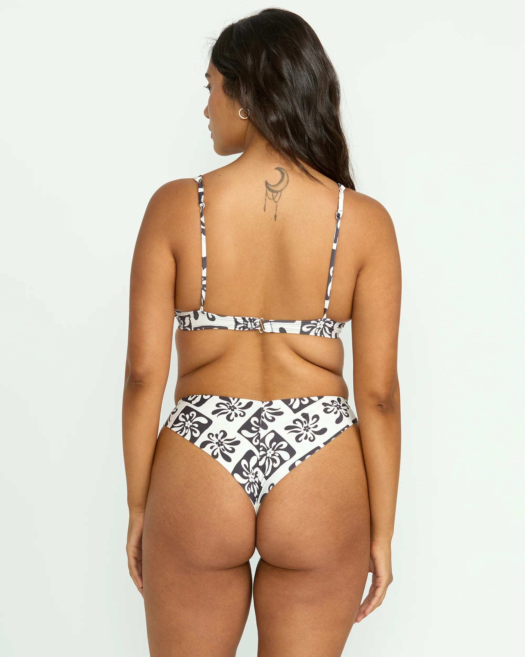 Ur A Legend Marina Underwire Bikini Top - Black Sands