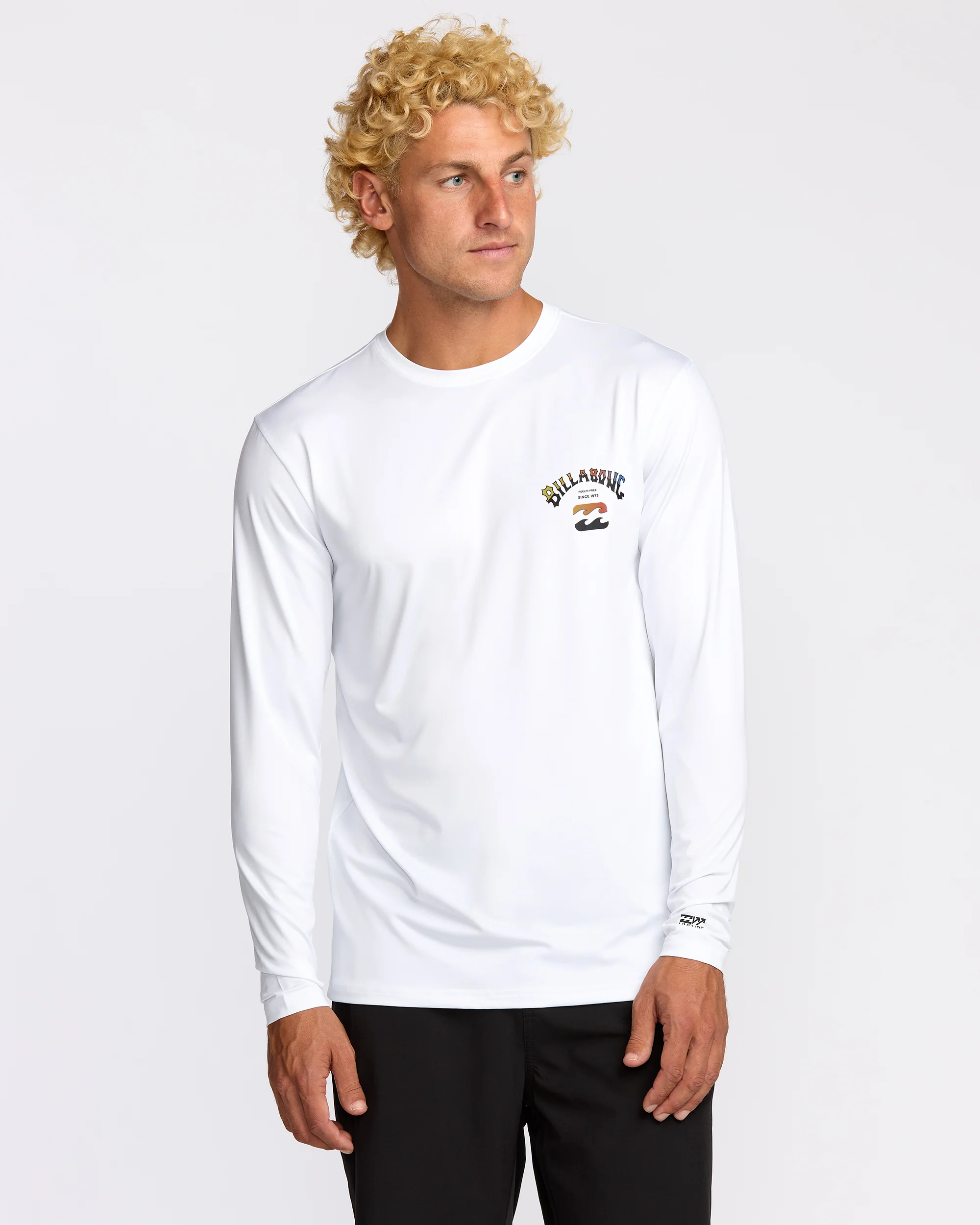 9867-arch-fade-loose-fit-long-sleeve-surf-t-shirt-white-1.webp Arch Fade Loose Fit Long Sleeve Surf T-Shirt - White