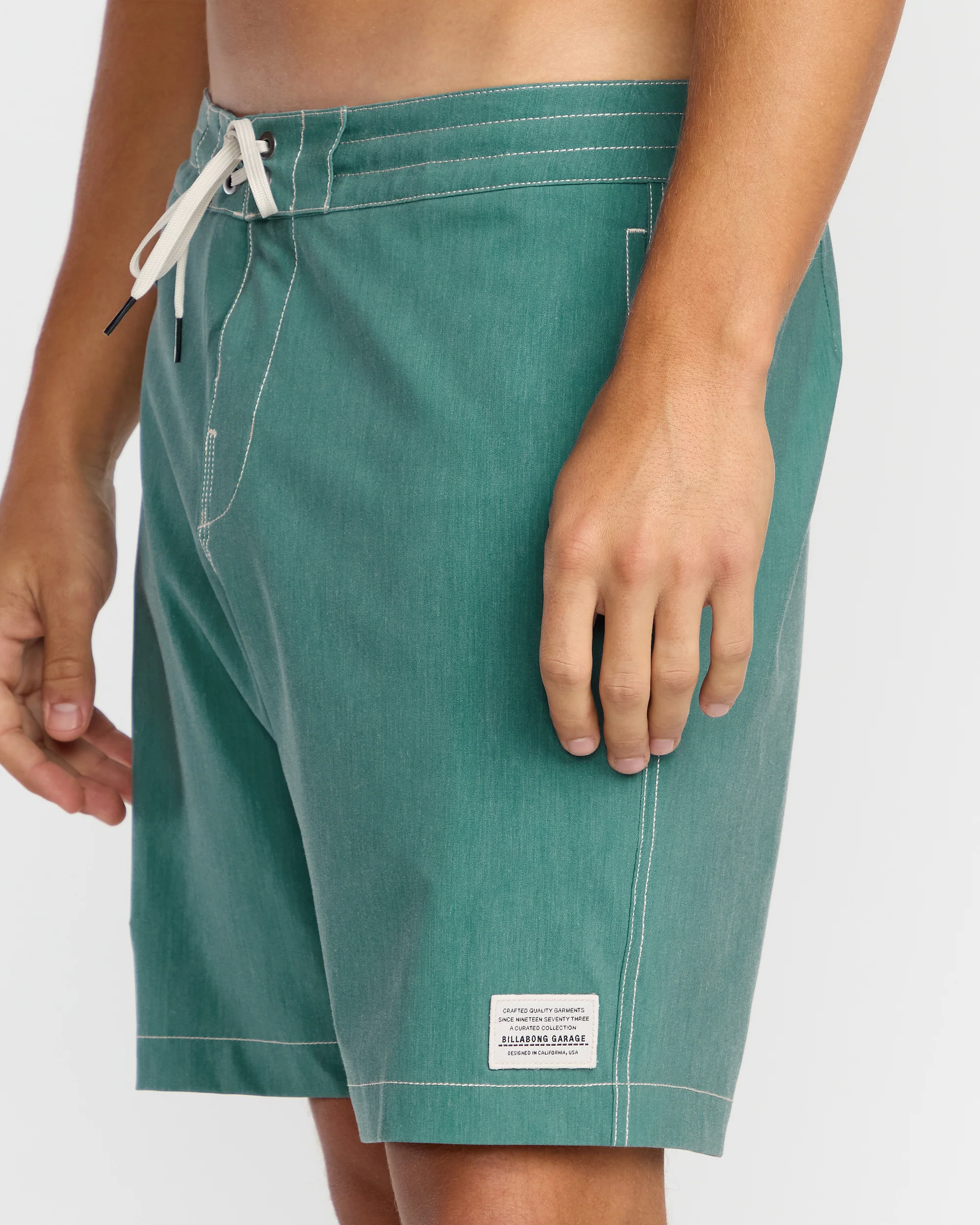 9884-austin-garage-lo-tides-19-boardshorts-teal-12.webp Austin Garage Lo Tides 19" Boardshorts - Teal